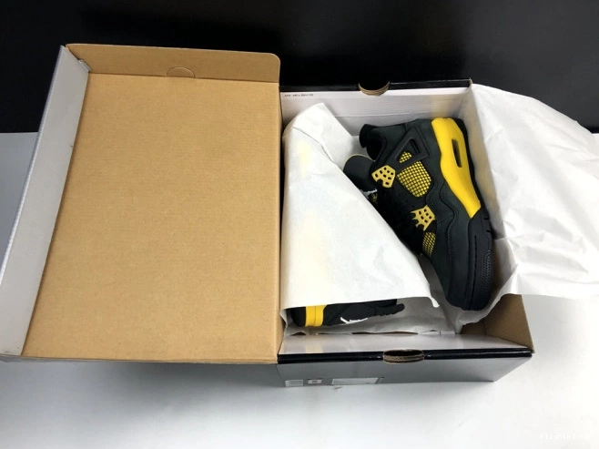 308497-008 Air Thunder Retro Jordan 4 1022